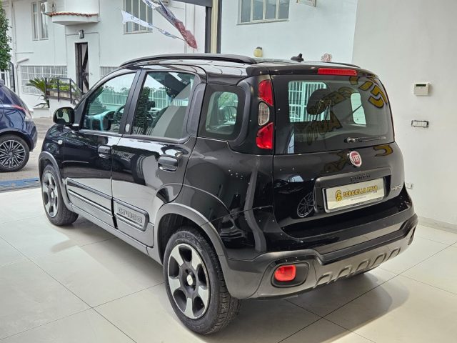 FIAT Panda 1.0 FireFly S&S Hybrid cross Launch Edition da?119 Immagine 2