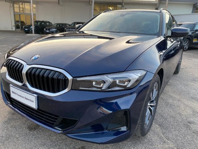 BMW 318 d 48V Touring Immagine 0