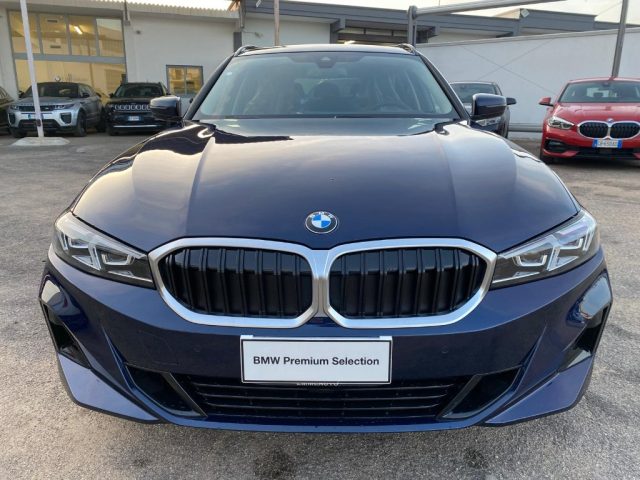 BMW 318 d 48V Touring Immagine 1