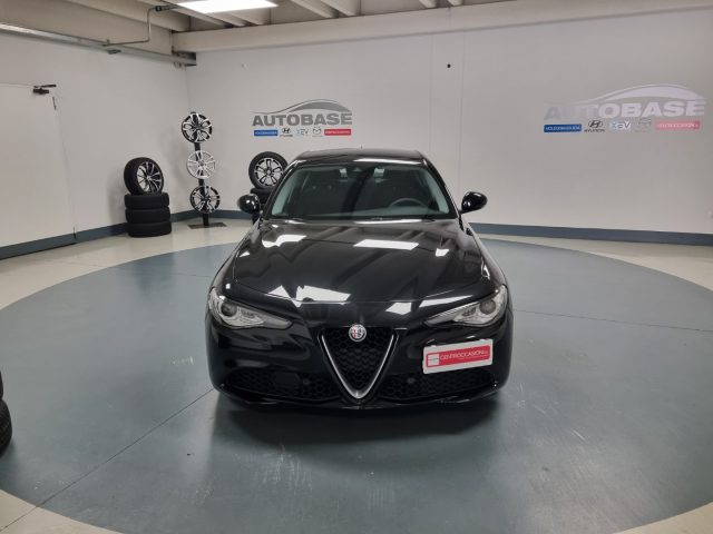 ALFA ROMEO Giulia 2.2 Turbodiesel 136 CV AT8 Business Immagine 1