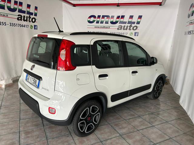 FIAT Panda 1.0 FireFly S&S Hybrid City Life Immagine 2