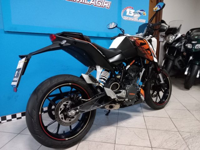 KTM 200 Duke Garantita e Finanziabile Immagine 2