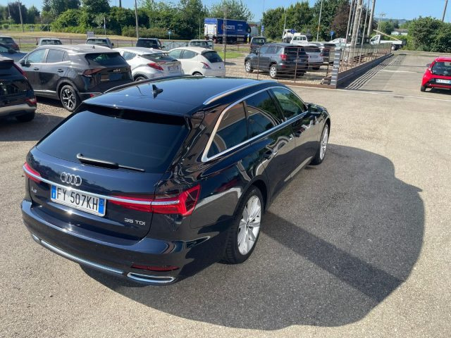 AUDI A6 Avant 35 2.0 TDI S tronic Business Design Immagine 4