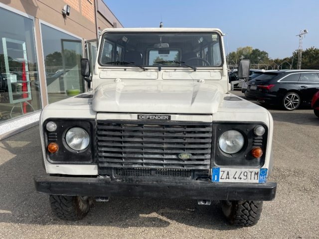 LAND ROVER Defender Defender 110 2.5 Td5 cat S.W. SE Immagine 4