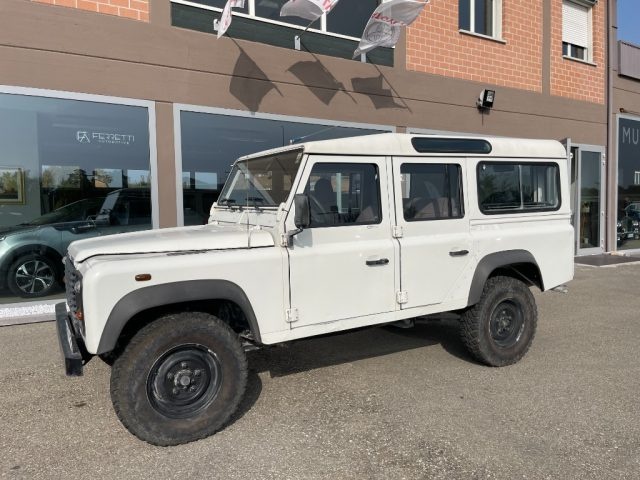 LAND ROVER Defender Defender 110 2.5 Td5 cat S.W. SE Immagine 2