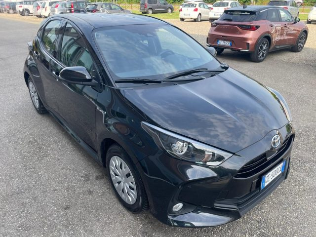 TOYOTA Yaris 1.5 Hybrid 5 porte Active Immagine 3