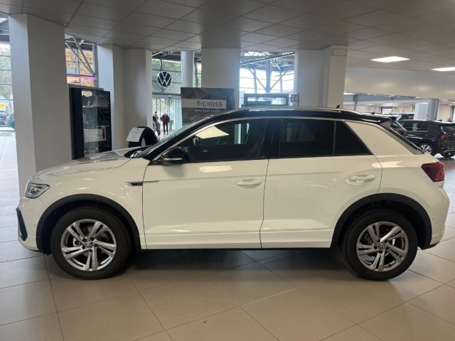 VOLKSWAGEN T-Roc 1.5 TSI ACT R-Line KM 0 Immagine 3