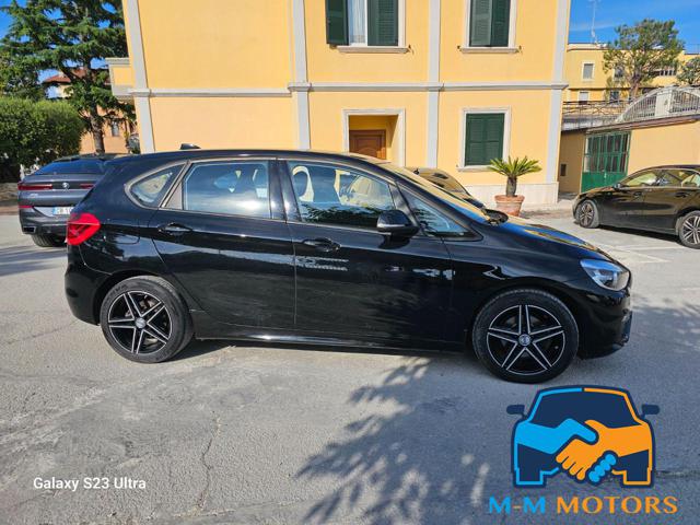 BMW 216 d Active Tourer Sport Immagine 1