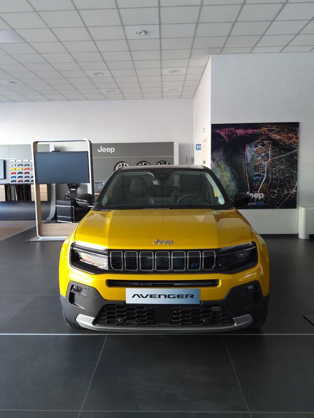 JEEP Avenger BEV Summit Immagine 0