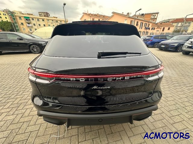 PORSCHE Macan 2.0 Immagine 4