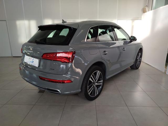 AUDI Q5 40 TDI  quattro S tronic Immagine 2