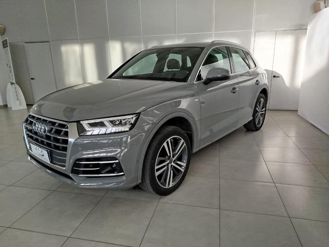 AUDI Q5 40 TDI  quattro S tronic Immagine 1