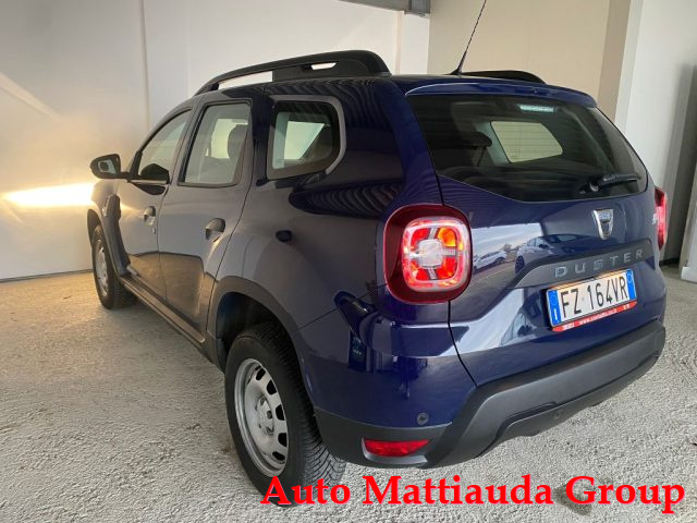 DACIA Duster 1.0 TCe 100 CV 4x2 Essential // UNICO PROPRIETARIO Immagine 3