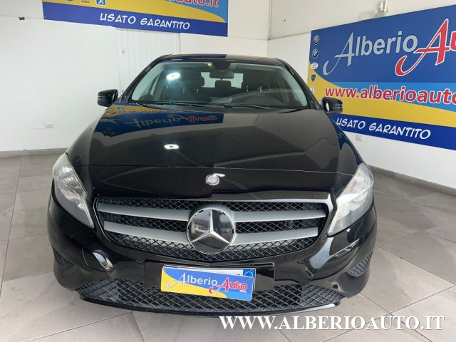 MERCEDES-BENZ A 180 d Premium Immagine 1