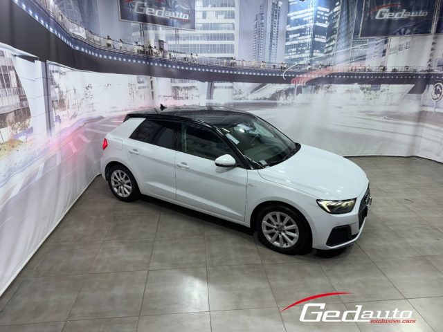 AUDI A1 SPB 30 TFSI S tronic Admired Advanced FULL-LED NAV Immagine 2