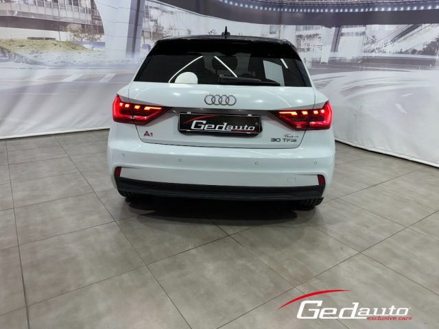 AUDI A1 SPB 30 TFSI S tronic Admired Advanced FULL-LED NAV Immagine 3