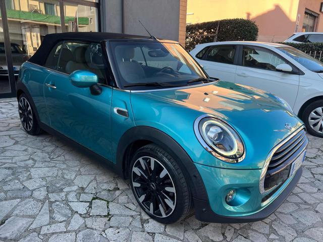 MINI Mini 1.5 Cooper Boost Cabrio Immagine 2