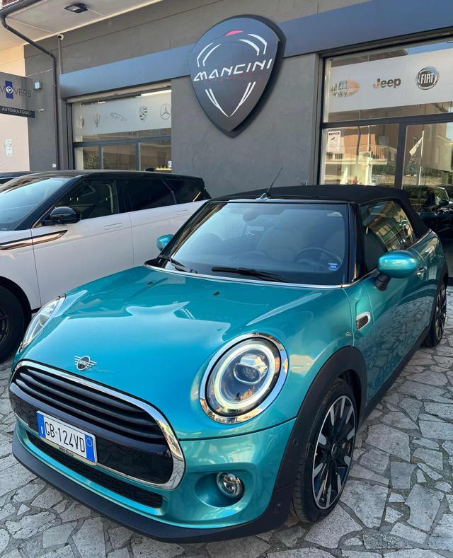 MINI Mini 1.5 Cooper Boost Cabrio Immagine 0