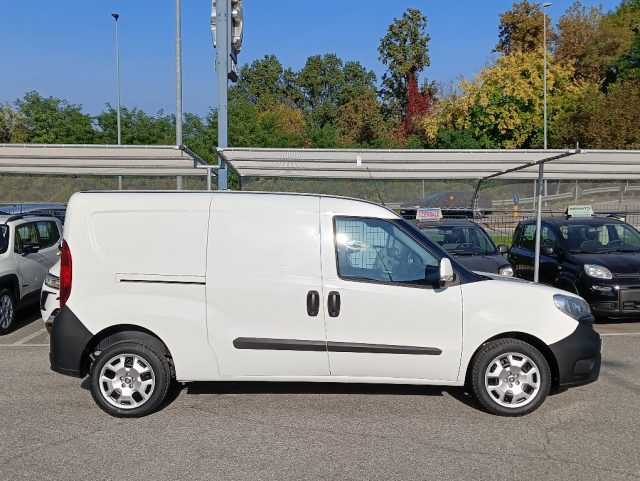 FIAT Doblo Doblò 1.6 MJT 105CV PL-TN Cargo Maxi Lamierato 3Po Immagine 3