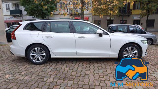 VOLVO V60 D4 AWD Geartronic Business Immagine 4