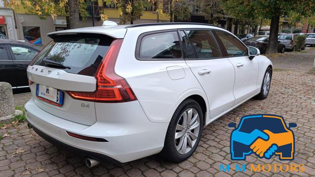 VOLVO V60 D4 AWD Geartronic Business Immagine 3