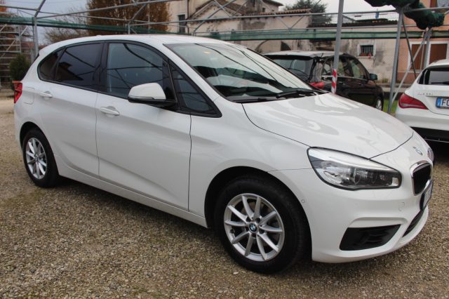 BMW 216 d Active Tourer Advantage Immagine 2