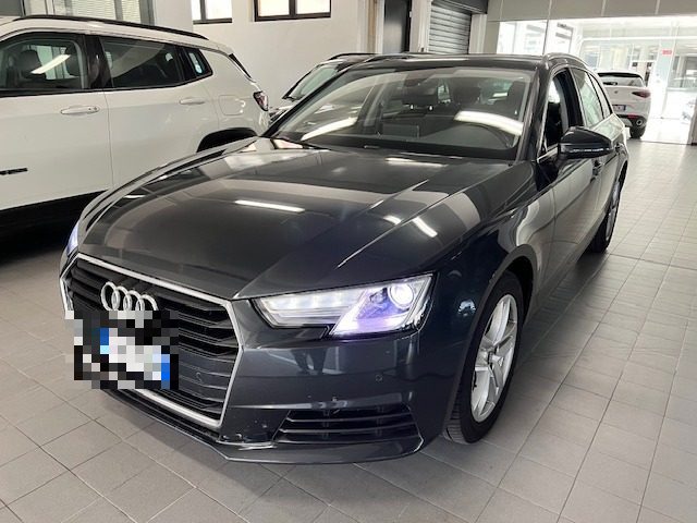 AUDI A4 Avant 35 2.0 TDI 150 CV ultra S tronic Business Immagine 0