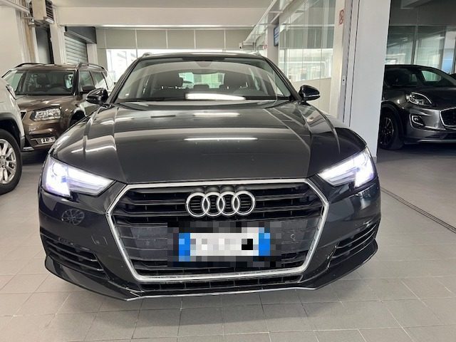 AUDI A4 Avant 35 2.0 TDI 150 CV ultra S tronic Business Immagine 1