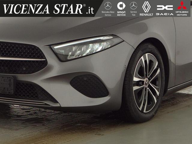 MERCEDES-BENZ A 200 d SPORT AUTOMATIC Immagine 1