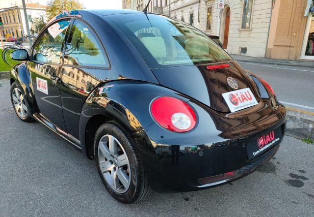 VOLKSWAGEN New Beetle 1.9 TDI 105CV Immagine 4