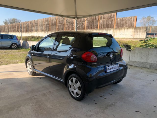 TOYOTA Aygo 1.0 12V VVT-i 5 porte PRONTA CONSEGNA CLIMA Immagine 4