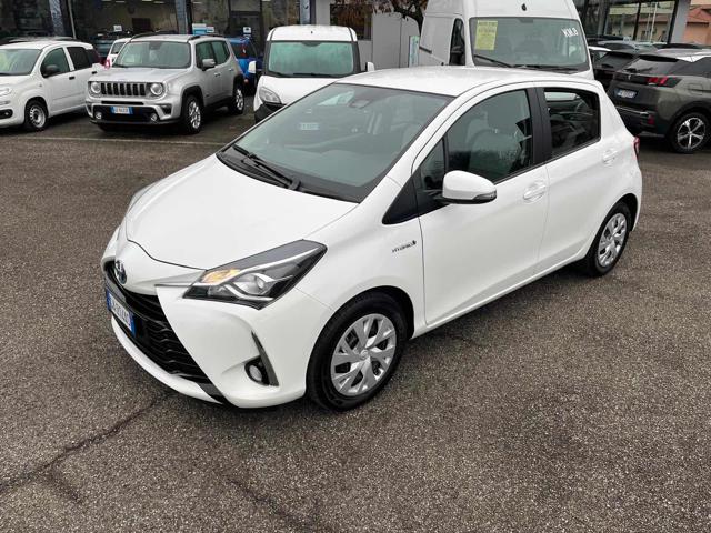 toyota yaris 1.5 hybrid 5 porte business