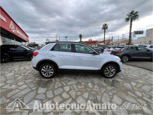 VOLKSWAGEN T-Roc 1.5 TSI ACT DSG Style BlueMotion Immagine 3