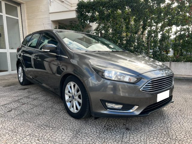 FORD Focus 1.5 TDCi 120 CV Automatica SW Titanium Immagine 2