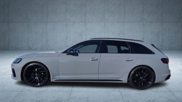 AUDI RS 4 Avant Aut. Immagine 1