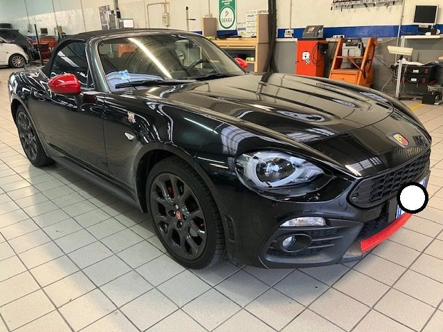 ABARTH 124 Spider 1.4 Turbo MultiAir 170 CV GT Immagine 2