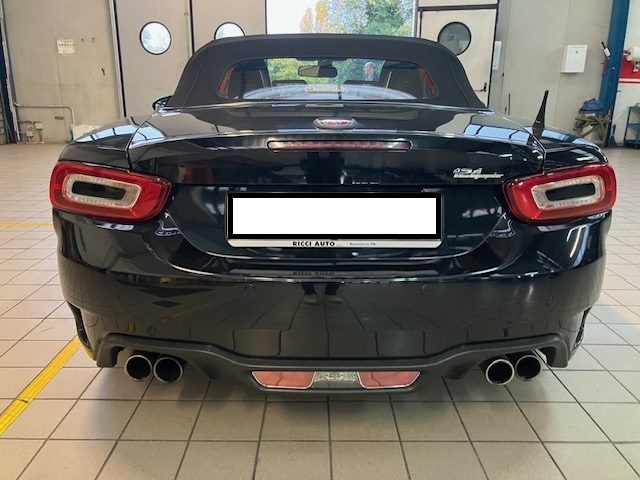 ABARTH 124 Spider 1.4 Turbo MultiAir 170 CV GT Immagine 4