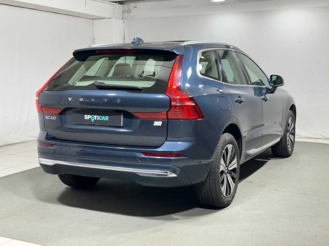 VOLVO XC60 T6 Recharge Plug-in Hybrid AWD aut. Ultimate Brig Immagine 4