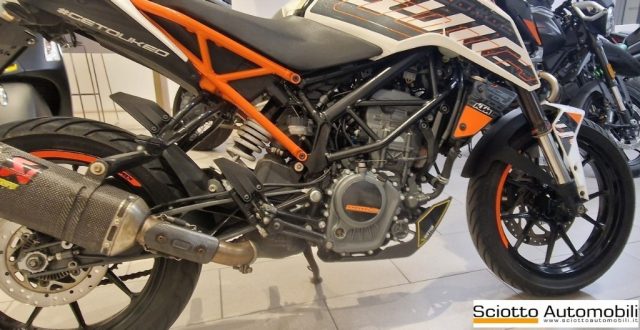 KTM 125 Duke . Immagine 4