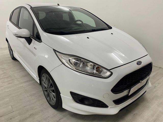 FORD Fiesta 1.5 TDCi 75CV 90.000KM NEOPATENTATI Immagine 1