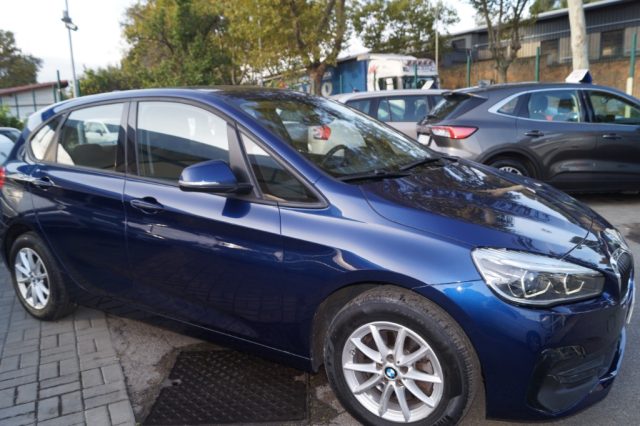 BMW 218 d xDrive Active Tourer Advantage aut. Immagine 2