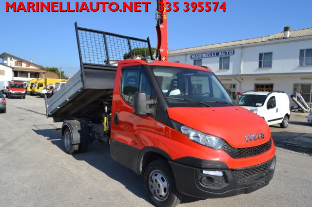 IVECO Daily 35C13 2.3 RIBALTABILE CON GRU HC38 A 3 SFILI Immagine 3