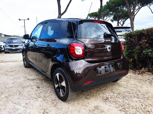 SMART ForFour 0.9cc TURBO PERFECT 90cv TETTO PANORAMA NAVI Immagine 4