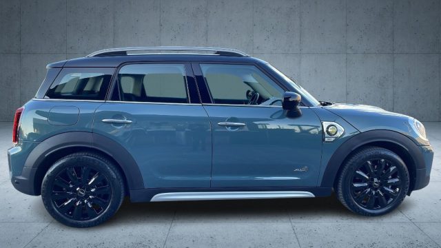 MINI Countryman 1.5 Cooper SE 'ALL4' Countryman ALL4 Aut. Immagine 3