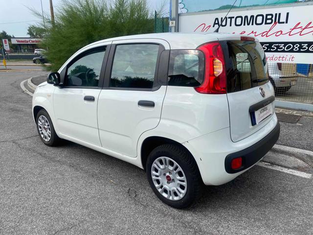 FIAT Panda 1.2 Lounge NEOPATENTATI Immagine 4