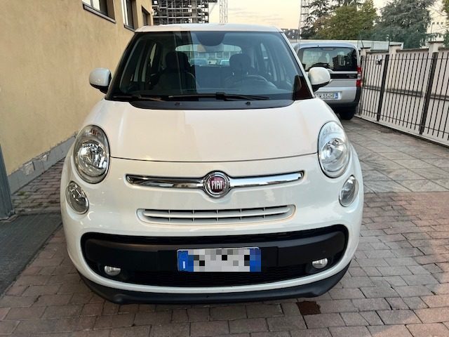 FIAT 500L 0.9 TwinAir Turbo NaturalPowerLounge TETTO PANORAM Immagine 1