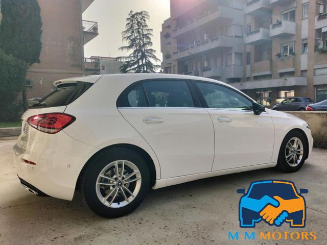 MERCEDES-BENZ A 180 d Automatic Business Extra Immagine 4