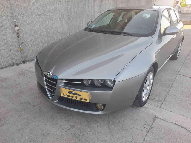 ALFA ROMEO 159 1.9 JTDm 16V Sportwagon Immagine 3