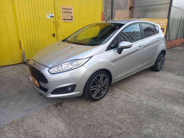 FORD Fiesta 1.5 TDCi 75CV 5 porte per neopatentati Immagine 0