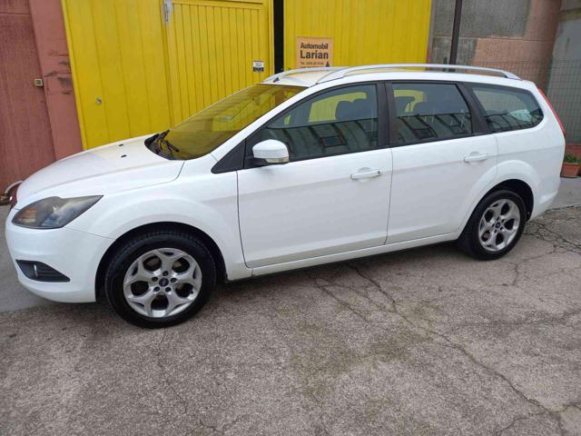 FORD Focus 1.6 TDCi (110CV) SW Tit. DPF Immagine 1